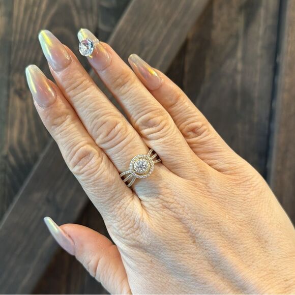 Elegant 14K Gold Plated Diamond Princess Ring - Picture 1 of 7